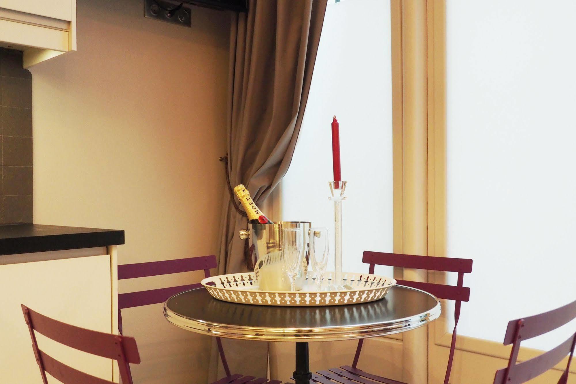 Palais Royal Chicsuites Paris Exterior foto